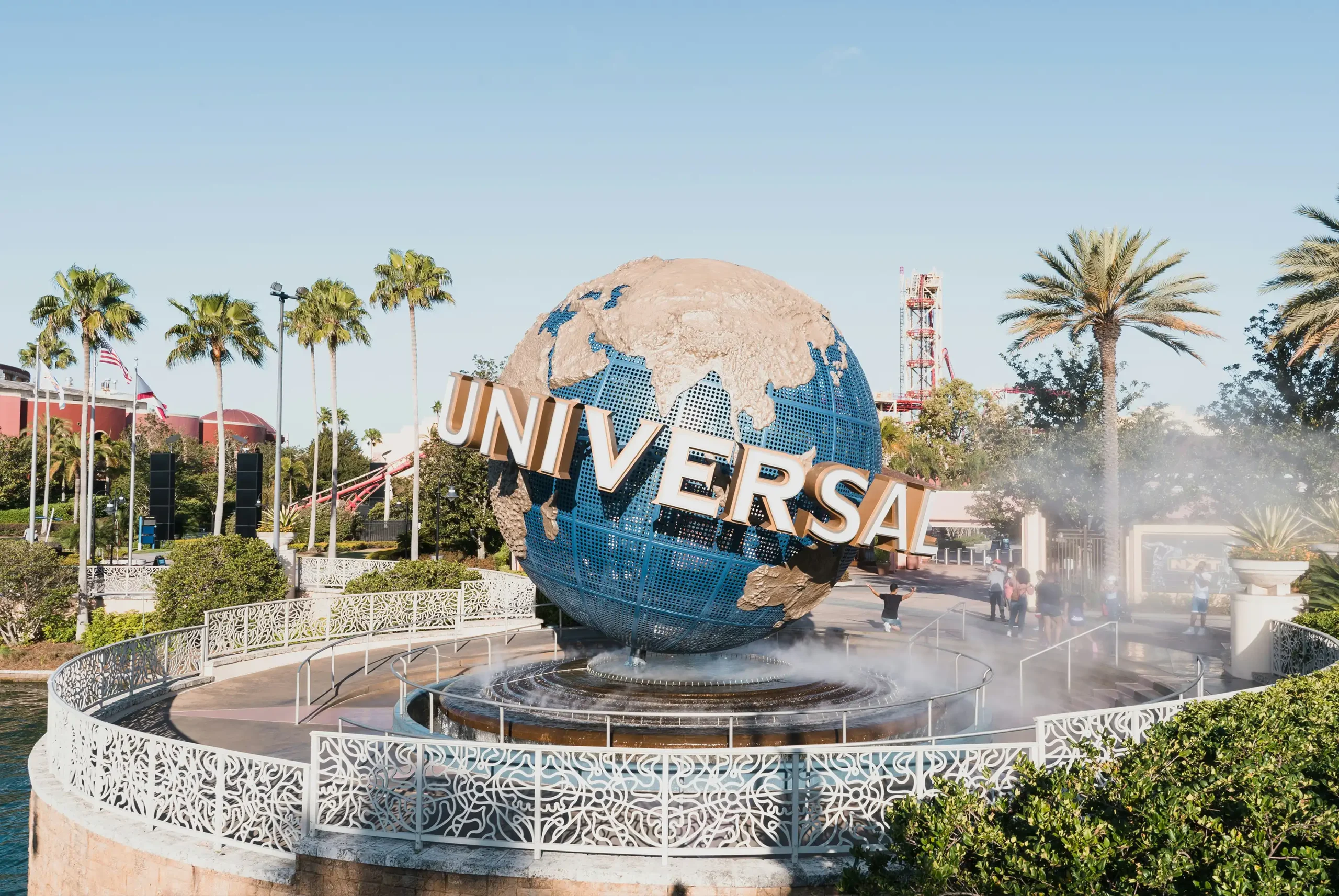 universal globe